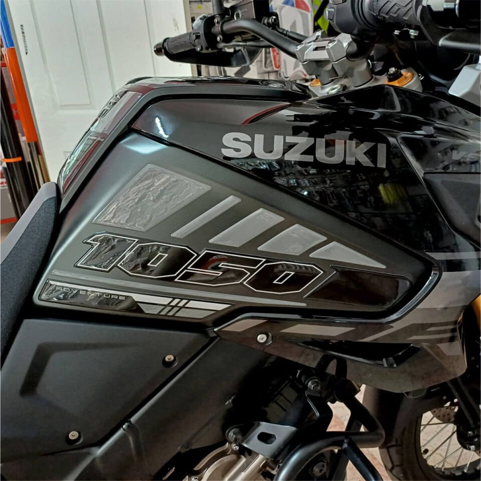 V-Strom 1050 DE Full Tankpad Set (Siyah&Gri) Yanpad